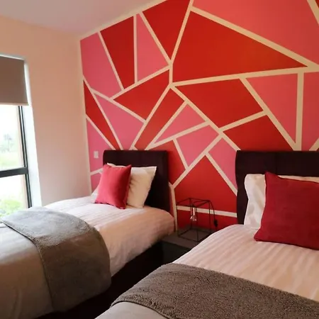 The Cross Green - Leeds 2bed Apt With Free Parking Apartment