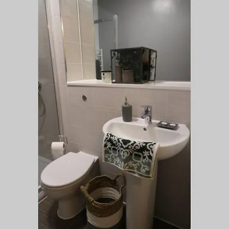 The Cross Green - Leeds 2bed Apt With Free Parking Leeds (West Yorkshire)