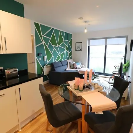 Apartment The Cross Green - Leeds 2bed Apt With Free Parking