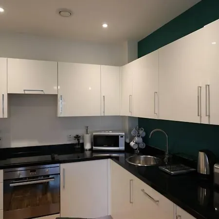 The Cross Green - Leeds 2bed Apt With Free Parking Apartment *